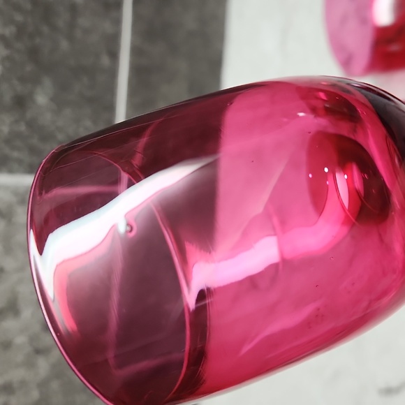 4 Cranberry Glasses - Picture 7 of 10